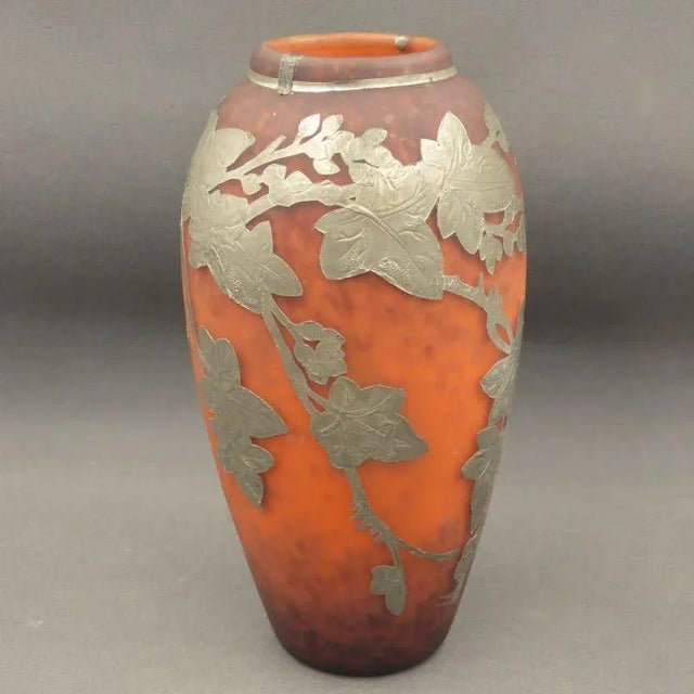 Metal Art Nouveau Pate de Verre Vase mit Metal Decor, 1900-1920 For Sale - Image 7 of 13