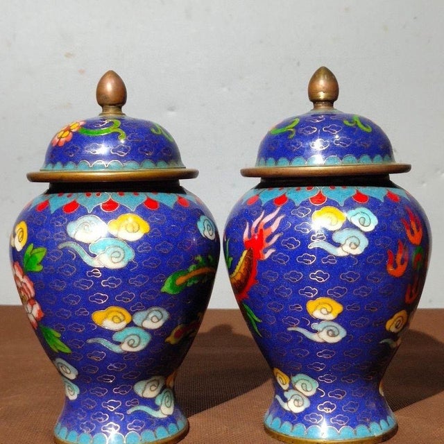 1910s Vintage Pair of Chinese Blue Cloisonné Enamel "Dragon & Phoenix" Covered Jars With "Xuan" Mark For Sale - Image 5 of 9