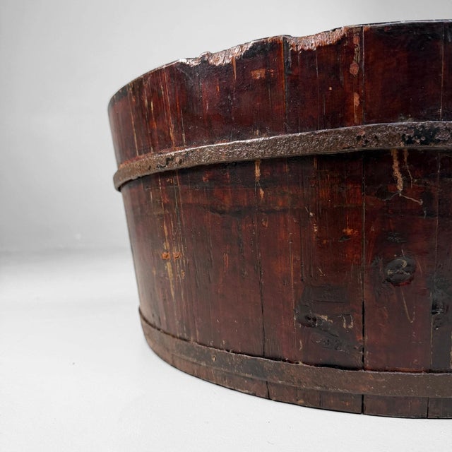 Lacquered Decorative Wooden Tub Tarai, Japan, 1910 For Sale - Image 14 of 17