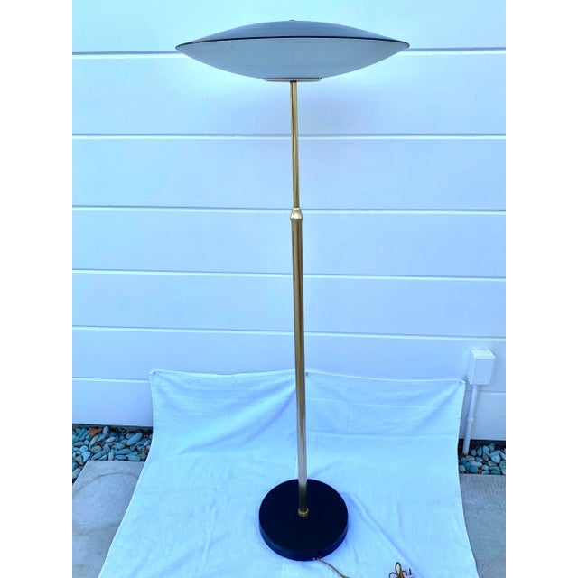 Metal 1950’s Italian Brass Floor Lamp by Giuseppe Ostuni For Sale - Image 7 of 13