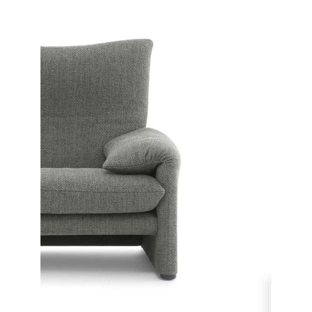 Maralunga Two-Seater Sofa by Vico Magistretti for Cassina For Sale - Image 6 of 17