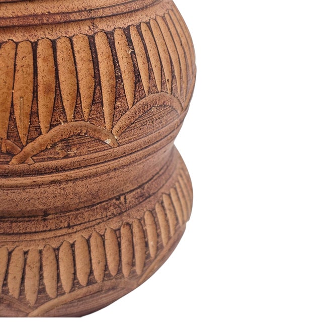 Tribal Style Terra Cotta Gourd Vase With Hand-Etched Geometric Motif For Sale In San Francisco - Image 6 of 7