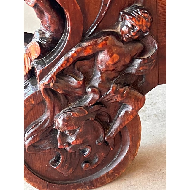 19th Spanish Carved Walnut Renaissance Center or Coffee Table For Sale - Image 11 of 18