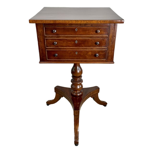 Regency Quilted Mahogany Worktable With Pedestal Base, Early 19th Century For Sale
