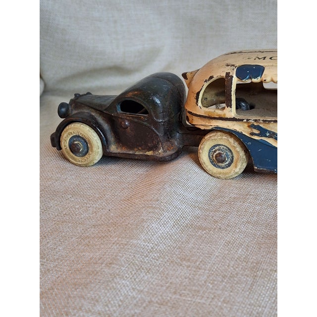 Vintage Extra Large 14.5" 1934 Arcade Cast Iron Greyhound Bus Tram Century of Progress Chicago World Fair - Very Well Preserved For Sale In Boston - Image 6 of 18