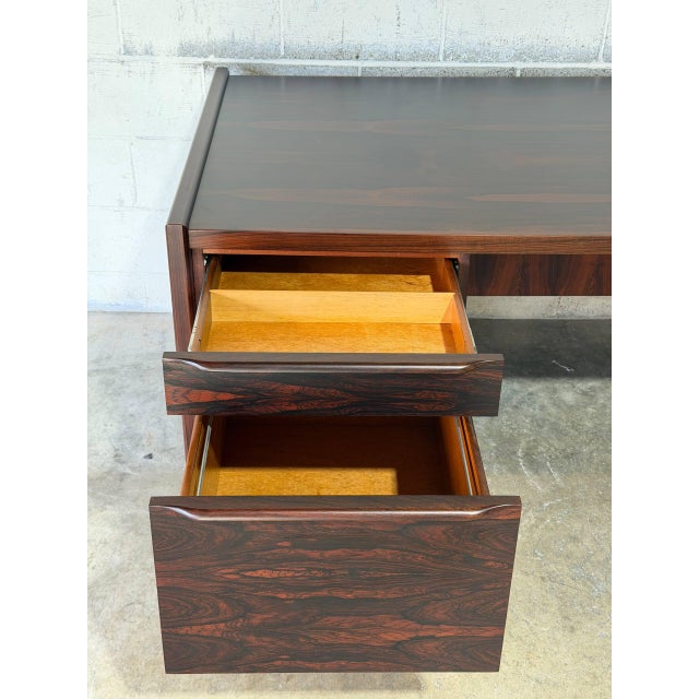 1970s Rosewood Double-Pedestal Executive Desk With 5 Drawers Danish Mid-Century Modern 1970s For Sale - Image 5 of 14