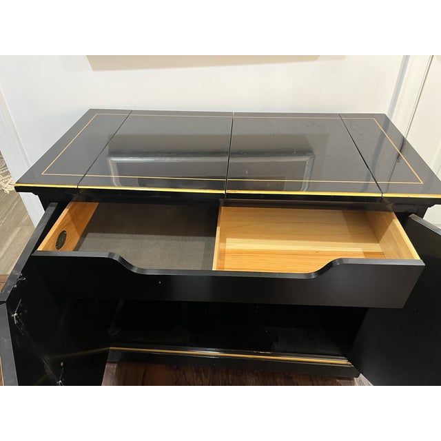 1970s Drexel 1970s Heritage Et Cetera Chinoiserie Style Buffet/Beverage Server With Flip Top and Wheels for Manouverability. For Sale - Image 5 of 7