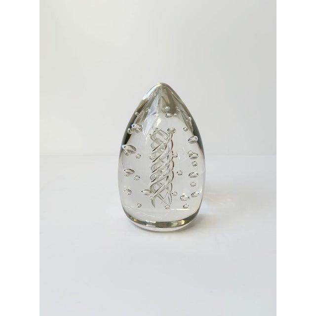 Glass Large Egg-Shaped Paperweight from Liskeard Glass, England, 1970s For Sale - Image 7 of 8