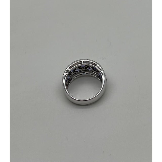 Early 21st Century Light Blue Tanzanite White Diamonds 14k White Gold Unique Earrings & Ring Set For Sale - Image 5 of 14