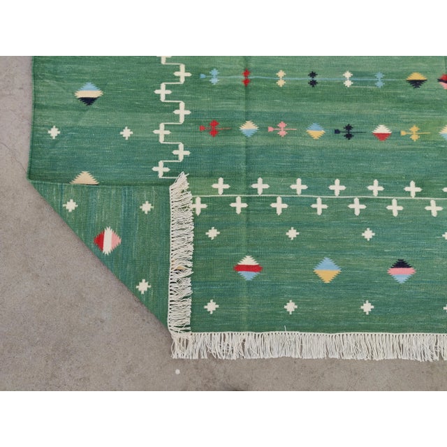Handmade Cotton Vegetable Dyed Green Shooting Star Rug - 12'x15' For Sale - Image 10 of 11