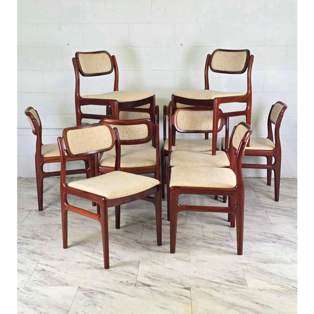 D-Scan Late 20th Century Set of 10 Rosewood Dining Chairs by Johannes Andersen for D-Scan For Sale - Image 4 of 7