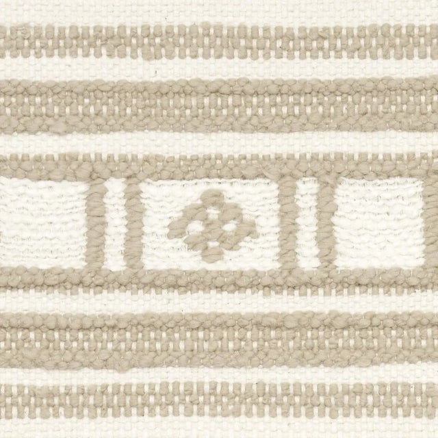 Contemporary SAMPLE - Schumacher Buena Vista Fabric In Wheat For Sale - Image 3 of 4