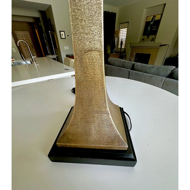 Single Stuart Ross James for Hansen Bronze Table Lamp For Sale - Image 10 of 12