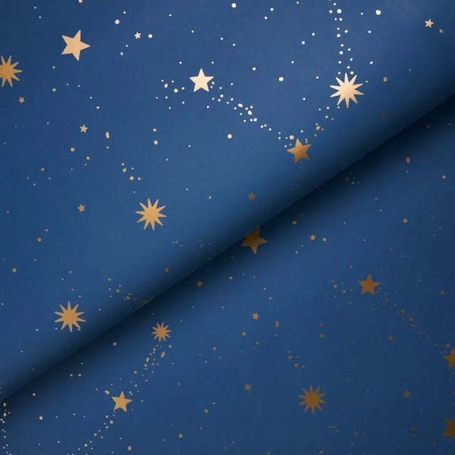 Schumacher Sample - Schumacher x Marie-Chantal Scattered Stars Wallpaper in Night For Sale - Image 4 of 4