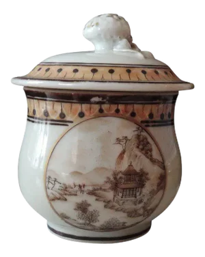 Early 19th Century Chinese Export Porcelain Pot de Creme in the American Federal Taste