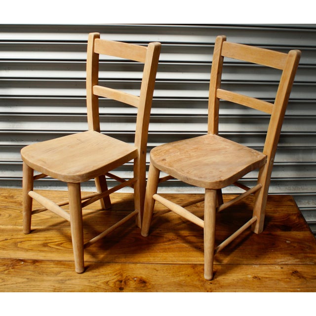 Set of Mid-Century Modern Children's Sunday School Chairs, 1940 For Sale - Image 6 of 6