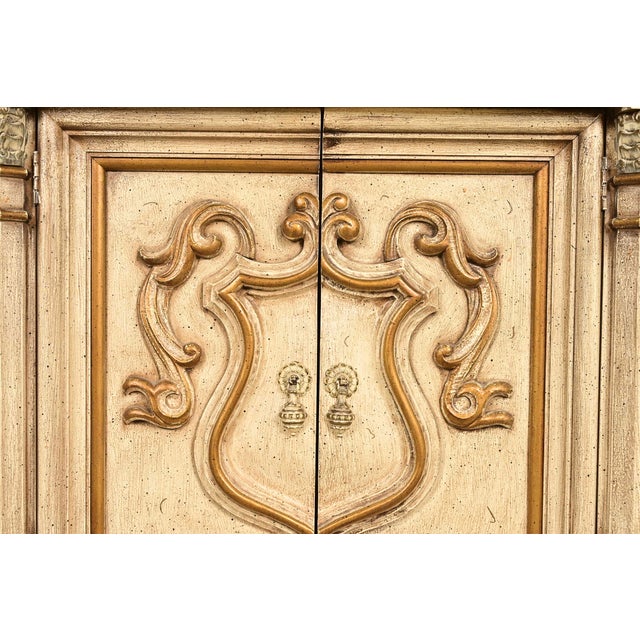 Romweber Hollywood Regency French Rococo Cream Lacquered and Parcel Gilt Nightstand, Circa 1960s For Sale In South Bend - Image 6 of 12