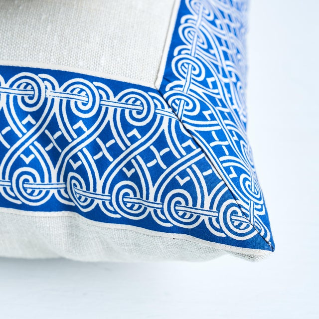 Schumacher Schumacher Suzette Pillow in Navy For Sale - Image 4 of 6