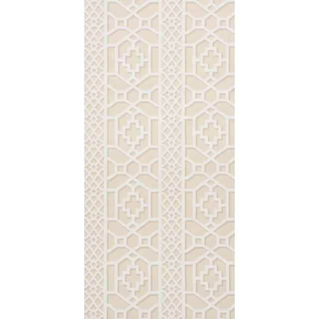 Inspired by Elsie de Wolfe's trellised rooms, this fretwork pattern was introduced in the 1970s. Reimagined with modern,...