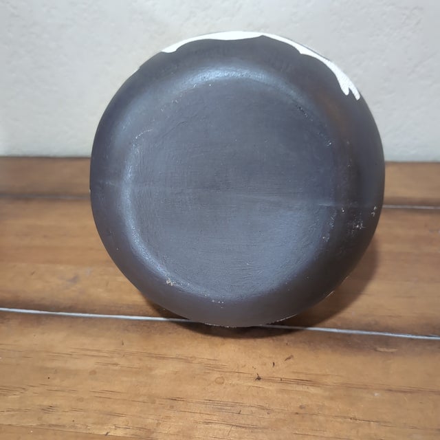 VTG Studio Art Pottery Pitcher Ewer Gray/Black Cream Sgraffito Signed Sujate 11" For Sale In San Diego - Image 6 of 10