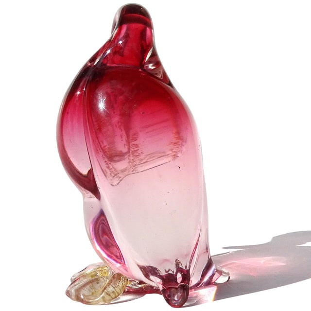 Murano Murano Sommerso Dark to Clear Pink Body Gold Flecks Accents Italian Art Glass Bird Sculpture Figurine For Sale - Image 4 of 8