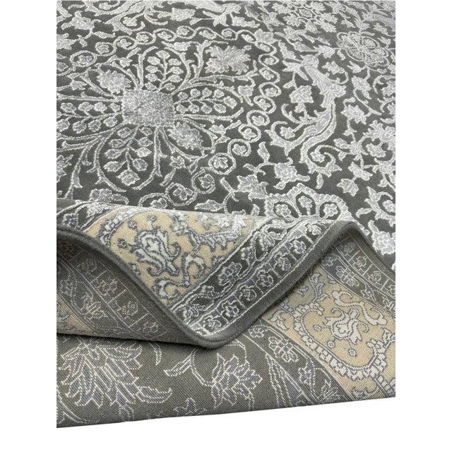 Exact Size: 6'0" x 8'10" Color: Gray Age: New (It's made in the 1990s and never been used) Materials: Wool, Bamboo Silk...