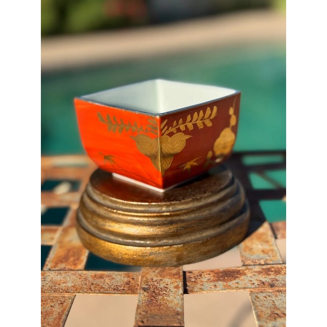 Bold Antique Japanese Kinran-De Porcelain Bowls, Red & Gold Square Dishes, Set of Three For Sale - Image 10 of 18
