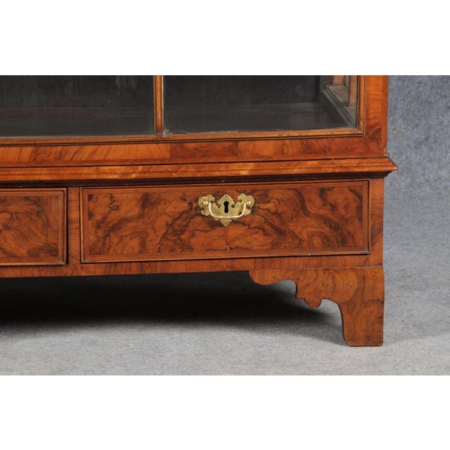 Baroque English Mahogany Showcases with Three Sides Glazed, 1800s For Sale - Image 6 of 18