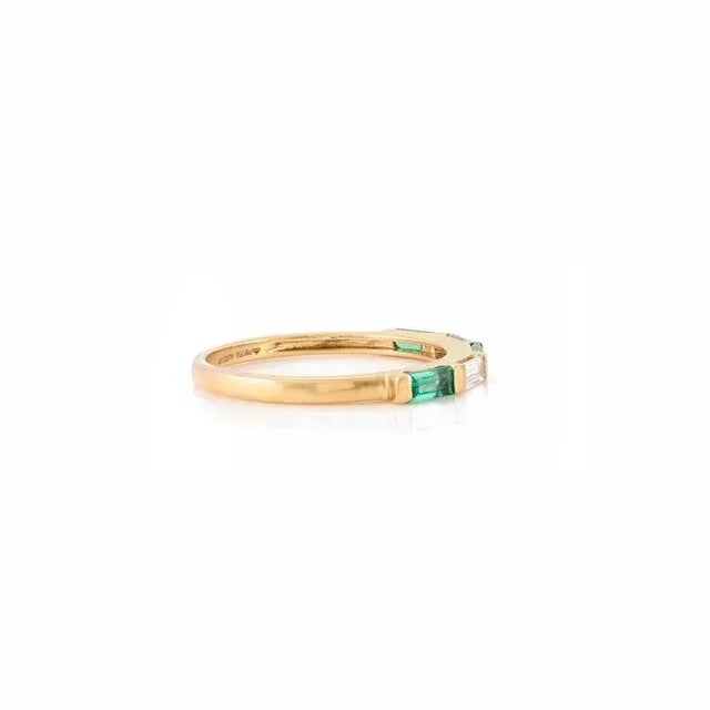 Green Alternate Baguette Emerald Diamond Stackable Band Ring Size 7 For Sale - Image 8 of 9
