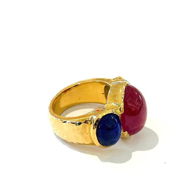 Bochic “Orient” Ruby, Emerald & Sapphire Vintage 3 Gem Ring Set in 18k & Silver Size 5.5 For Sale - Image 4 of 4