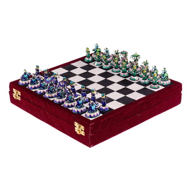 Indian Silver and Enamel Chess Set with Silk and Velvet Board, Jaipur, 1950s, Set of 33 For Sale