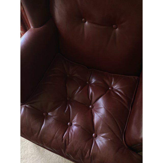 1975 Hancock & Moore Burgundy Full-Grain Leather Wingback Executive Armchair and Ottoman Set. Tufted For Sale - Image 6 of 9