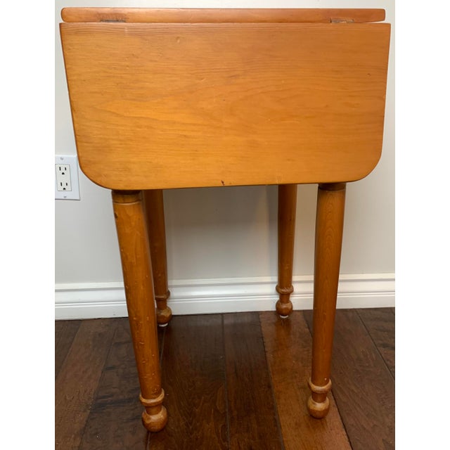 Traditional Late 19th Century Small Dropleaf Pine Side Table For Sale - Image 3 of 11
