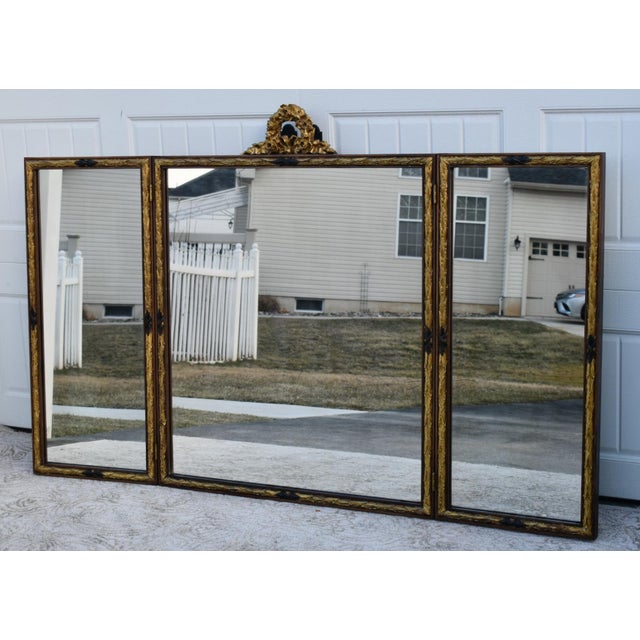 French Vintage French Carved Walnut Tri Fold Mirror W/Gold Highlights For Sale - Image 3 of 12