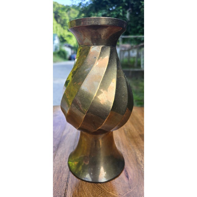 Vintage Solid Brass Spiral Twist Vase – Mid-Century Modern Sculptural Decor For Sale - Image 9 of 12