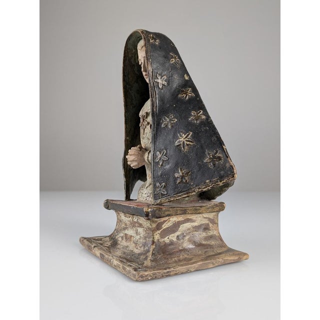 Mater Dolorosa Sculpture in Polychrome Terracotta, 18th Century For Sale - Image 12 of 18