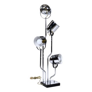 1970s Goffredo Reggiani Style Italian Modern Chrome Spotlight Table Lamp For Sale