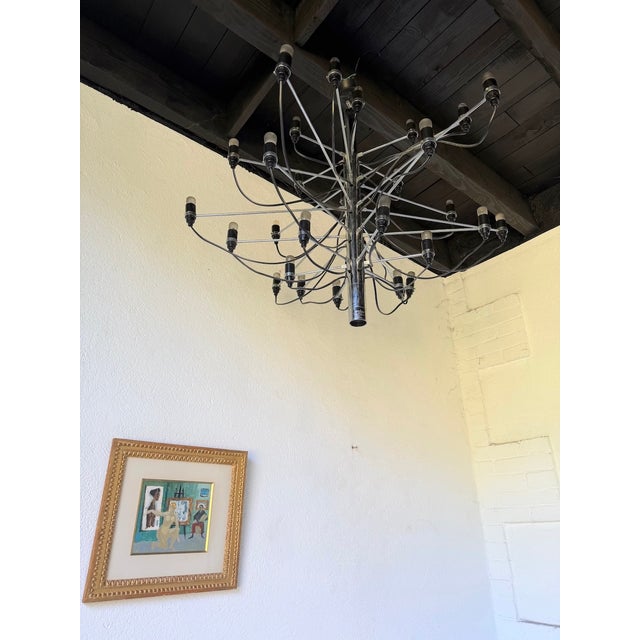 Gino Sarfatti Model 2097 30-Light Chandelier by Gino Sarfatti for Arteluce, 1960s For Sale - Image 4 of 18