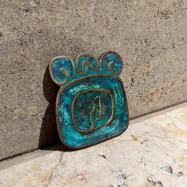 Pepe Mendoza 1950s MCM Pepe Mendoza Ashtray Brass Malachite Mexico For Sale - Image 4 of 5
