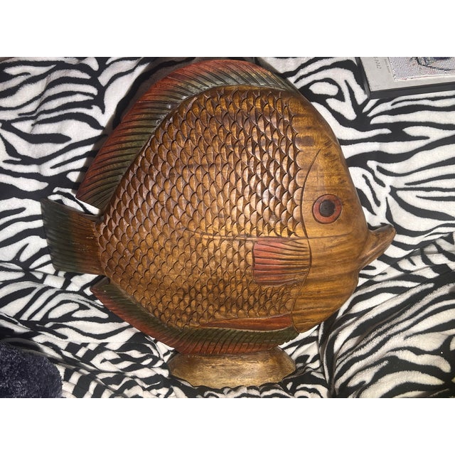 Sarreid Ltd. 1970s Mid-Century Modern Hawaiian Tiki Style Hand-Carved Wood Tropical Fish Sculpture For Sale - Image 4 of 10
