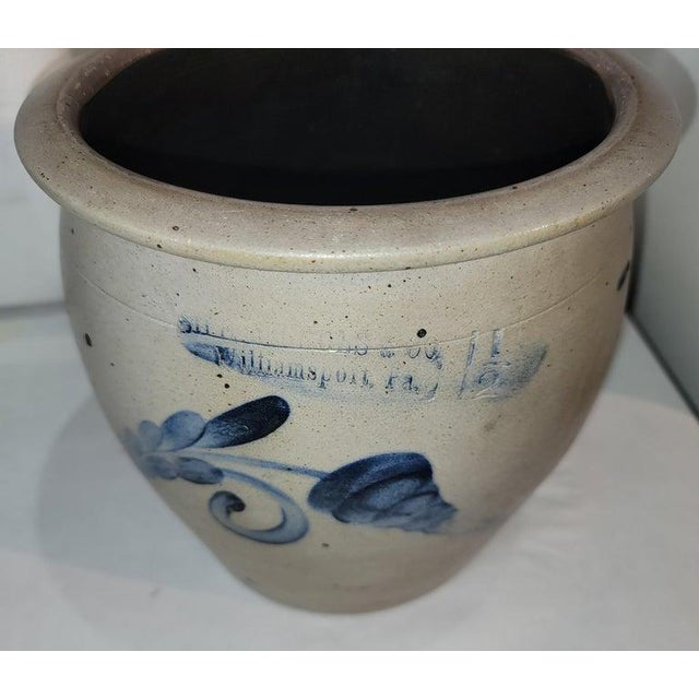 Rustic Early 20thc Wiliamsport 1.5 Gal Butter Crock For Sale - Image 3 of 5