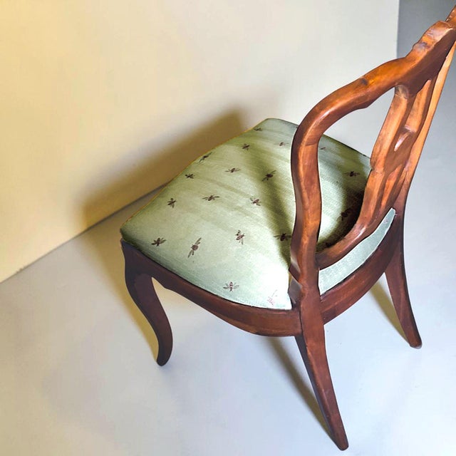 Wood 1970s Vintage Italian Chippendale Walnut Dining Chairs With Bee Silk Upholstery - Set of 5 For Sale - Image 7 of 11