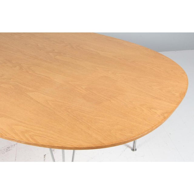 Dining Table in Rosewood attributed to Arne Jacobsen for Fritz Hansen, 1980s For Sale - Image 3 of 8