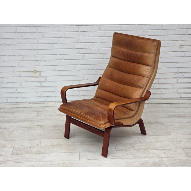 Scandinavian Highback Lounge Chair in Leather and Bentwood, 1970s For Sale - Image 16 of 18