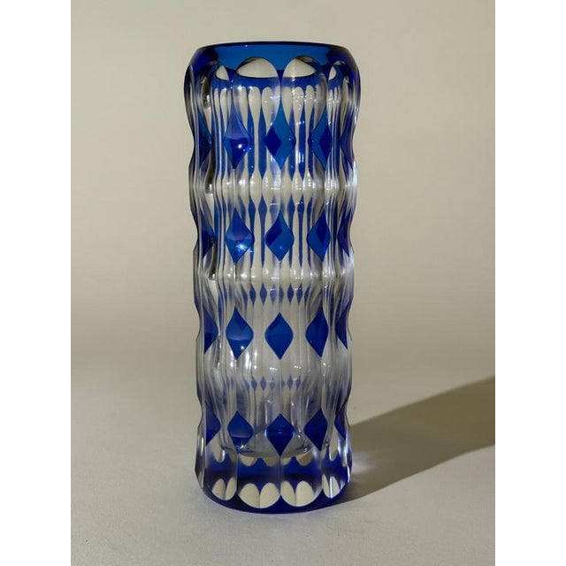 Early 20th Century Art Deco Blue Overlay Cut Crystal Vase by Carl Meltzer for Haida, 1915 For Sale - Image 5 of 18