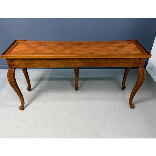 Baker Furniture French Provincial Console Table With Parquetry Inlaid Top 1980s For Sale In Philadelphia - Image 6 of 14
