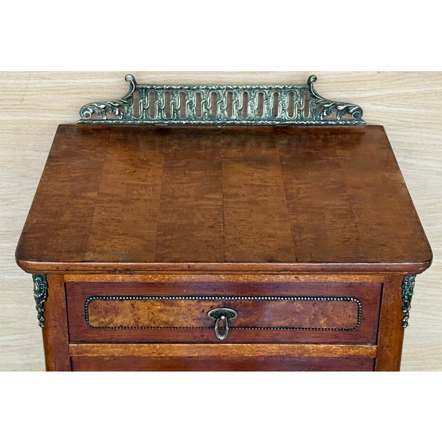 1900 - 1909 1900-1909 Pair of French Oak Nightstands With Drawer, Door and Bronze Crest For Sale - Image 5 of 11