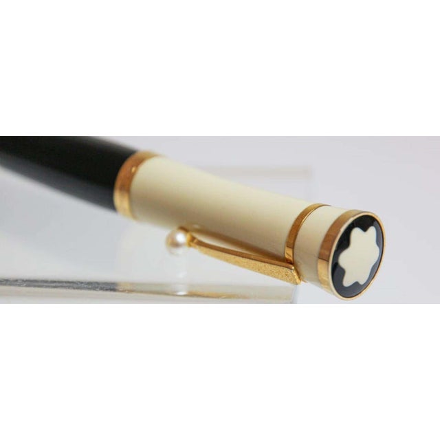 Montblanc Greta Garbo Special Edition Ballpoint Pen with Akoya Pearl, Germany For Sale - Image 14 of 16