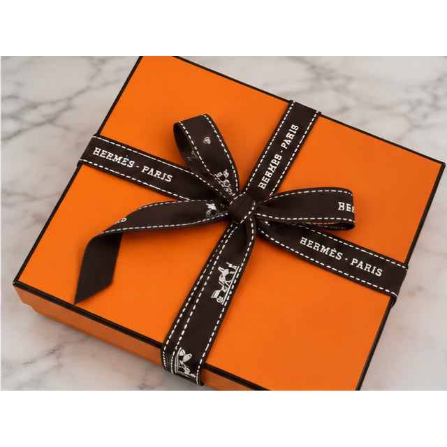Textile Set of 3 Hermès Paris Orange Presentation Boxes With Herringbone Dust Bags & Ribbon For Sale - Image 7 of 7