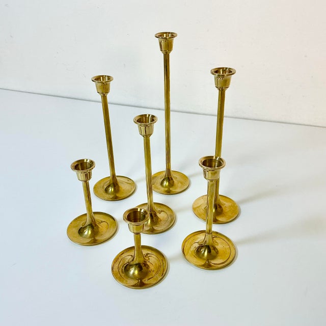 Mid 20th Century Mid Century Hollywood Regency Gustavian Swedish Graduating Brass Candle Holders - Set of 7 For Sale - Image 5 of 10